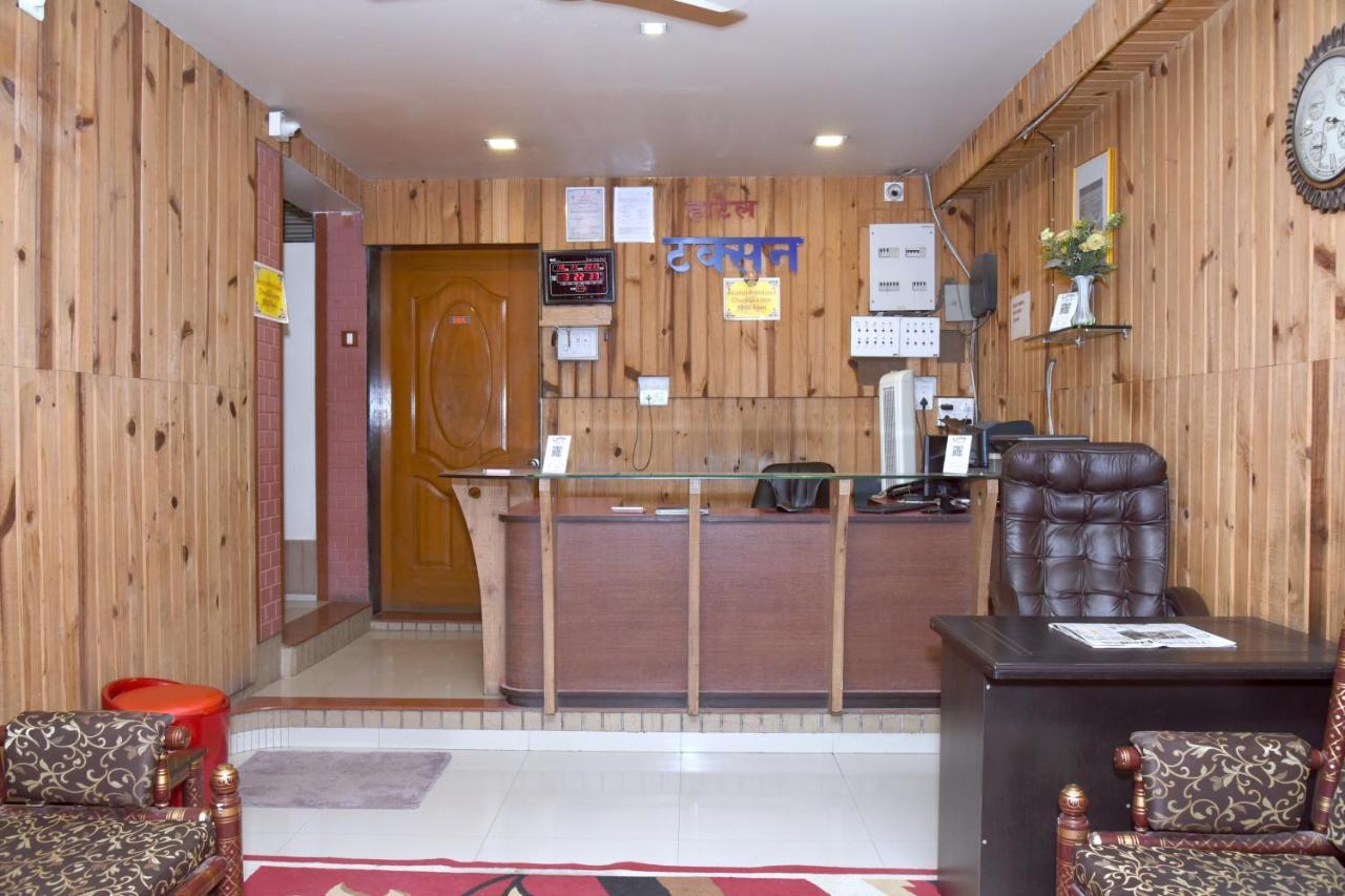 Oyo 67509 Hotel Tukson Narayangaon Buitenkant foto