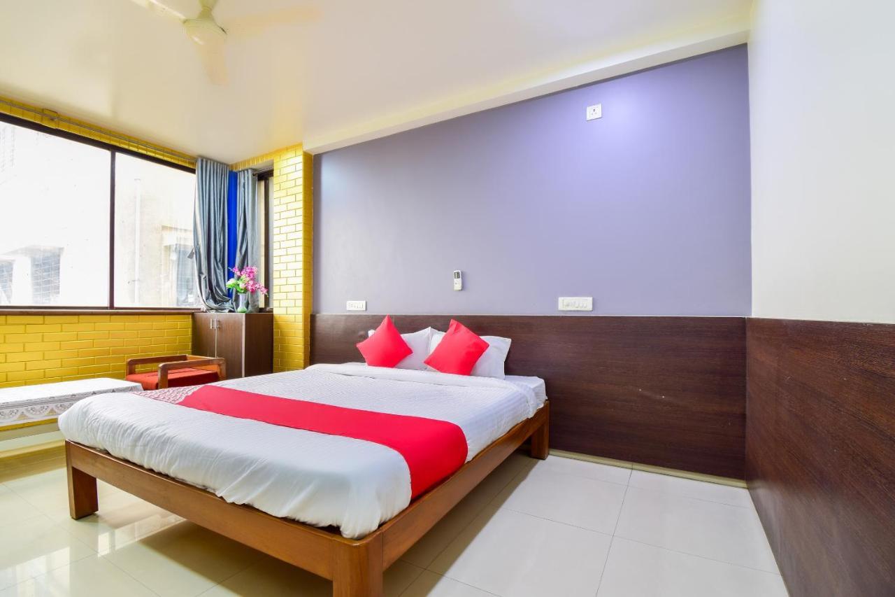 Oyo 67509 Hotel Tukson Narayangaon Buitenkant foto