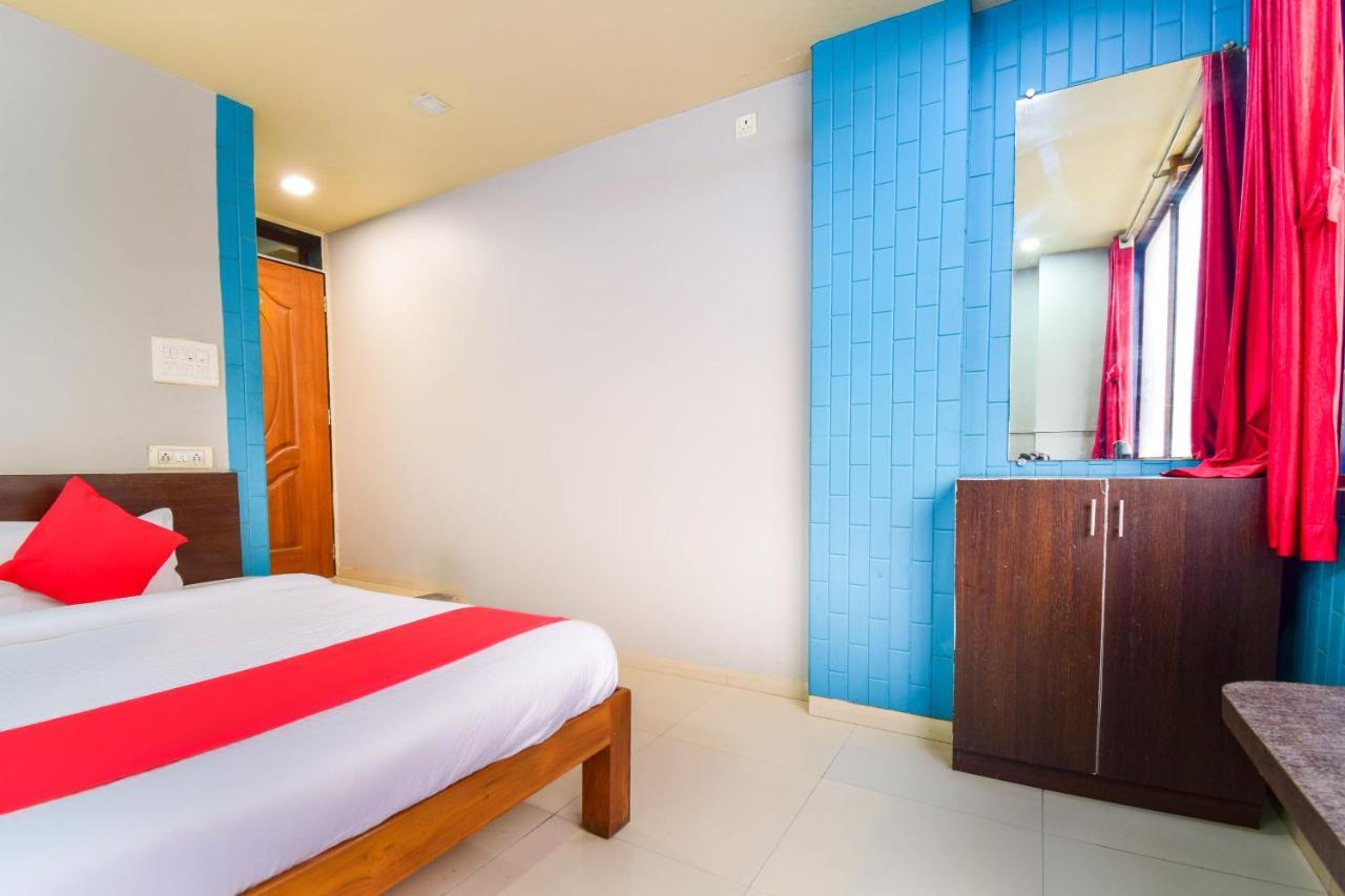Oyo 67509 Hotel Tukson Narayangaon Buitenkant foto
