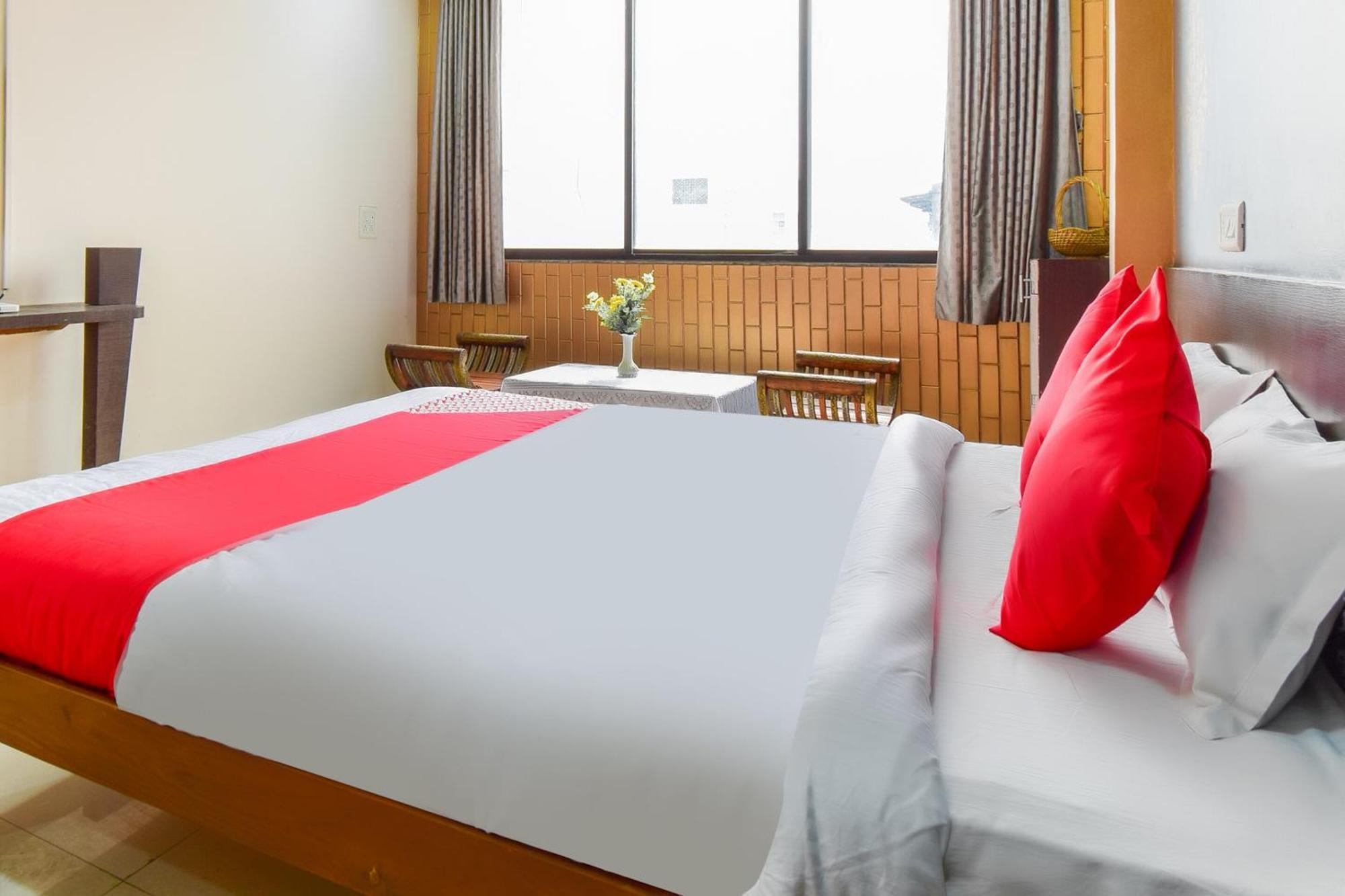 Oyo 67509 Hotel Tukson Narayangaon Buitenkant foto